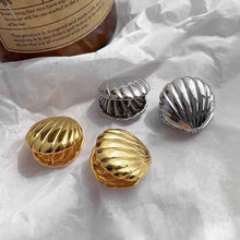 Load image into Gallery viewer, Alloy Metal Glossy Surface Shell Fan Shaped Stud Earrings Vintage Geometric Ocean Style Women Daily Trendy Jewelry
