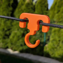 Load image into Gallery viewer, 5PCS 3D Printed Camping Hooks Portable Multi-Functional Drying Rope Hangers for Outdoor Gear Storage