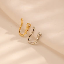 Load image into Gallery viewer, 1Pc U-shape Non Piercing Fake Nose Clip Inlaid Zircon Flower Nose Ring Hip Hop Fashion Body Jewelry For Women