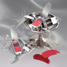 Load image into Gallery viewer, Creative Bracelet Lip Gloss Two in One Lipstick Plate Mirror Gloss Lip Gloss Portable No-smudge Waterproof Lip Gloss Women Makeup