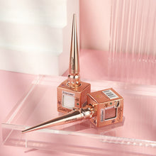 Load image into Gallery viewer, Pearlescent Glitter Powder Eyeliner Liquid Pen Waterproof Sweat Proof Not Easy To Smudge Not Caking Creative Eyeliner