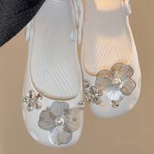 Load image into Gallery viewer, Original Super Luxury Pearl Diamond Flower Pearl Shoe Ballet Shoe Buckles Handmade Beads DIY Fashion Ballet Clogs Accessories for Hole Shoes