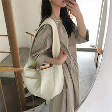 Load image into Gallery viewer, Pet Outdoor Travel Handbag Puppy One-shoulder Bag Cat Backpack Single Shoulder Strap Bag Kitten Comfortable Tote Pets breathable Bag Handmade Pet Supplies