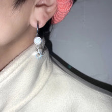 Load image into Gallery viewer, Irregular Fashion Alloy Hollow Out Sun Reflective Pearl Drop Earrings for Women Olivet Earrings Vintage Earrings Party Jewelry
