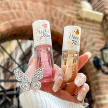 Load image into Gallery viewer, Kawaii Honey Peach Lip Oil Long Lasting Non-sticky Moisturizes Vitamin E Lip Tint Lip Plumper Lip Care Serum Lip Health Care