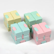Load image into Gallery viewer, Infinity Fidget Cube for Children and Adults Stress Reliever Anxiety Relief Tool Hand Mini Toys Infinity Cube