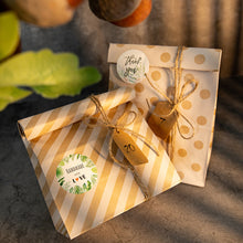 Load image into Gallery viewer, 10/30Sets Party Favor Gift Paper Bags with Sticker Ropes Treat Bags Candy Bag Chevron Polka Dot Bags Christmas Wedding Birthday Party Favors Supplies Gift Bags