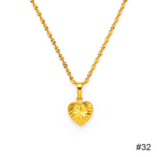 Load image into Gallery viewer, Gold Necklace Pawn Female Water Wave Chain Gold-plated Copper Creative Love Heart Pendant Necklace Gold Jewelry Pendant Necklace