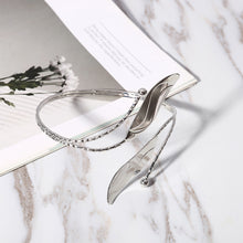Load image into Gallery viewer, Fashion Bohemian Leaf Charm Upper Arm Bracelet Metal Leaves Curve Creative Arm Cuff Armlet Bangle Bracelets Jewelry for Women