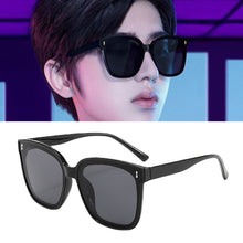 Load image into Gallery viewer, Creative Rice Nail Square Frame Polarized Sunglasses UV Protection Sunglasses Men and Women Outdoor Travel Glasses