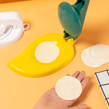 Load image into Gallery viewer, Dumpling Maker Mould Dough Pressing Tool Manual Press Dumpling Skin Mould Dumpling Mould Household Tool