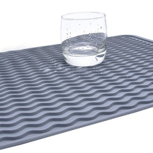Load image into Gallery viewer, Silicone Drain Mat Dish Draining Mat Drainer Pad Heat Resistant Multifunctional Drying Mat Kitchen Table Placemat