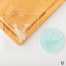 Load image into Gallery viewer, DIY Alphabet Cookie Embosser Baking Pastry Mold Fondant Cake Decorating Stamp Pastry Embossed Design Tool