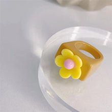 Load image into Gallery viewer, Fashion Flower Summer Resin Creative Cute Personality Fresh Plastic Sun Flower Ring Women Girls Jewelry Gift