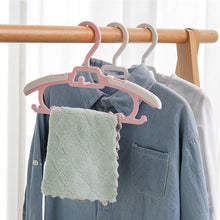 Load image into Gallery viewer, 5pcs/set Kids Anti-slip Clothes Hanger Adjustable Children Flexible Clothing Rack Baby Clothes Rack Coat Sweater Hoodie Hanger Organizer