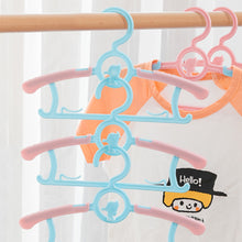 Load image into Gallery viewer, 5pcs/set Kids Cartoon Anti-slip Clothes Hanger Adjustable Children Flexible Clothing Rack Baby Clothes Rack Coat Sweater Hoodie Hanger Organizer