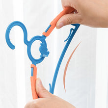 Load image into Gallery viewer, 5pcs/set Kids Cartoon Anti-slip Clothes Hanger Adjustable Children Flexible Clothing Rack Baby Clothes Rack Coat Sweater Hoodie Hanger Organizer
