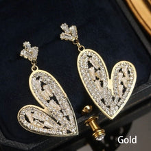Load image into Gallery viewer, Fashion Women S925 Silver Needle Korean Diamond Inlaid Heart Earrings