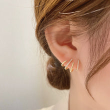 Load image into Gallery viewer, Luxury Claw Stud Earrings for Women Punk Four-Prong Korean Ear Hook Clip Earrings Trend Jewelry