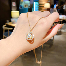 Load image into Gallery viewer, Korean Baroque Pearl Necklace Multi-layer Winding Diamond Clavicle Chain