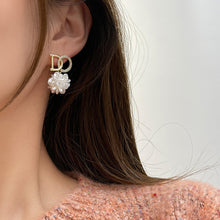 Load image into Gallery viewer, Korea Women S925 Silver Needle Pearl Earrings Micro Diamond Inlaid Flower Earrings