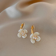 Load image into Gallery viewer, Korean Women Zircon Flower Earrings Fairy Elegance Earring S925 Silver Needle