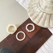 Load image into Gallery viewer, 3pcs/set Simple Geometric Freshwater Pearl Ring White Retro Personality Set Ring Index Beaded Ring Women Girl Beaded Ring Set