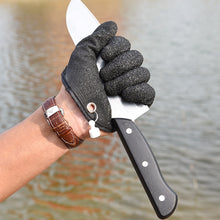 Load image into Gallery viewer, Fishing Gloves Anti-Slip Protect Hand from Puncture Scrapes Fisherman Professional Catch Fish Hunting Gloves