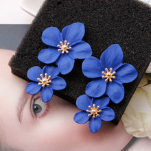 Load image into Gallery viewer, 1 Pair Personality Trend Multicolor Double Layer Flower Stud Earrings Simple Sweet Earrings Women Earrings Jewelry Gifts