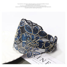 Load image into Gallery viewer, Women Wide-brimmed Lace Hair Hoop Non-slip Headband All-match Temperament Simple Headband Hair Accessories