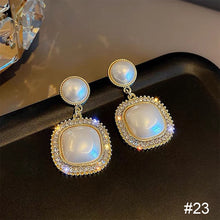 Load image into Gallery viewer, Temperament High-end Pearl Stud Earrings Zircon Earrings Fashion Simple Accessories Jewelry for Women
