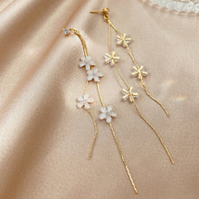 Load image into Gallery viewer, Butterfly Asymmetric Stud Earrings Flower Fringe Earrings Creative Simple Accessories Jewelry for Women