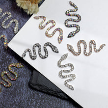 Load image into Gallery viewer, 2pcs Diamond Alloy Snake Nail Art Jewelry Three-dimensional Nail Diamond Jewelry Shiny Metal Nail Art Decoration Nail Ornaments