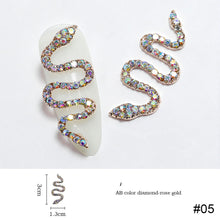 Load image into Gallery viewer, 2pcs Diamond Alloy Snake Nail Art Jewelry Three-dimensional Nail Diamond Jewelry Shiny Metal Nail Art Decoration Nail Ornaments