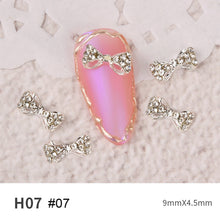 Load image into Gallery viewer, Bow Nail Art Jewelry Pearl Diamond Jewelry Rhinestone Shiny Nail Ornament Nail Art Decoration Manicure Accessories