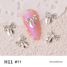 Load image into Gallery viewer, Bow Nail Art Jewelry Pearl Diamond Jewelry Rhinestone Shiny Nail Ornament Nail Art Decoration Manicure Accessories