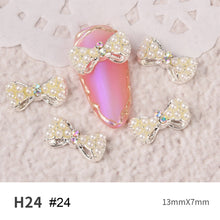 Load image into Gallery viewer, Bow Nail Art Jewelry Pearl Diamond Jewelry Rhinestone Shiny Nail Ornament Nail Art Decoration Manicure Accessories