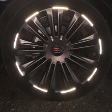 Load image into Gallery viewer, 22pcs Car Wheel Hub Strong Reflective Sticker Tire Rim Reflective Strips Luminous Sticker for Night Driving Car-Styling Accessories