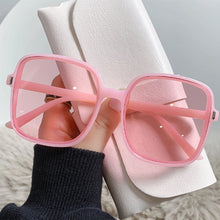 Load image into Gallery viewer, Gradient Square Frame Sunglasses Trend UV Protection Retro Sunglasses Fashion Women Sunglasses Outdoor Glasses