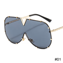 Load image into Gallery viewer, Large Frame Sunglasses Personality Trend Sunglasses UV Protection Retro Sunglasses Outdoor Glasses for Men Women