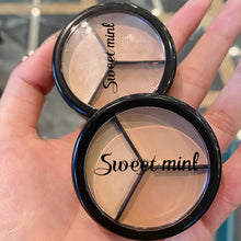 Load image into Gallery viewer, Round Tri-color Concealer Cover Up Spot Acne Marks Dark Circles Tear Ditch Repair Foundation Cream Does Not Take Off Makeup