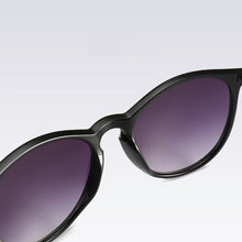 Load image into Gallery viewer, Fashion Vintage Women's Sunglasses Polarized Classic Anti Glare Driving Sun Glasses For Men