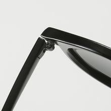 Load image into Gallery viewer, Fashion Retro Round Polarized Sunglasses Men Women Sun Glasses Vintage Male Female Goggles For Cycling Driving Fishing