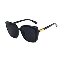Load image into Gallery viewer, Square Frame Sunglasses Vintage Large Frame Sunglasses Fashion Outdoor UV Protection Sunglasses For Men Women