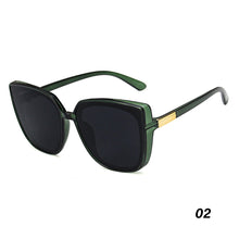 Load image into Gallery viewer, Square Frame Sunglasses Vintage Large Frame Sunglasses Fashion Outdoor UV Protection Sunglasses For Men Women