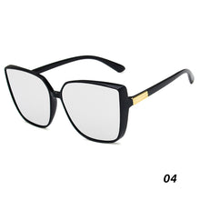 Load image into Gallery viewer, Square Frame Sunglasses Vintage Large Frame Sunglasses Fashion Outdoor UV Protection Sunglasses For Men Women