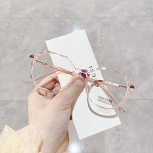 Load image into Gallery viewer, Polygonal Frame Anti Blue Light Glasses Lightweight Flat Glasses Fashion Comfortable Transparent Glasses