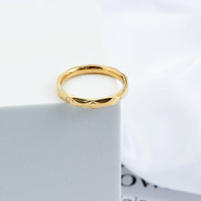 Load image into Gallery viewer, 3mm Titanium Steel Thin Ring Couple Stainless Steel Ring Hand Jewelry Simple Design Wedding Rings for Women Men