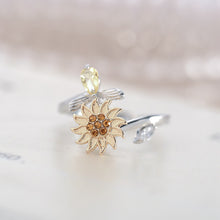Load image into Gallery viewer, Fashion Simple Personality Sweet Daisy Pendant Opening Ring Women Jewelry Gift