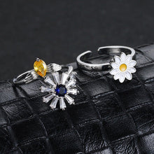 Load image into Gallery viewer, Fashion Simple Personality Sweet Daisy Pendant Opening Ring Women Jewelry Gift